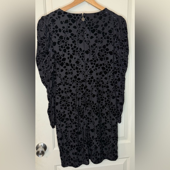 Tommy Hilfiger Velvet Pattern Dress Size 10 - Picture 7 of 9